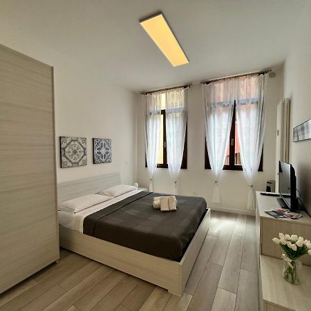 Appartamento Ai Portici Di Via Savonarola Padua Exteriör bild